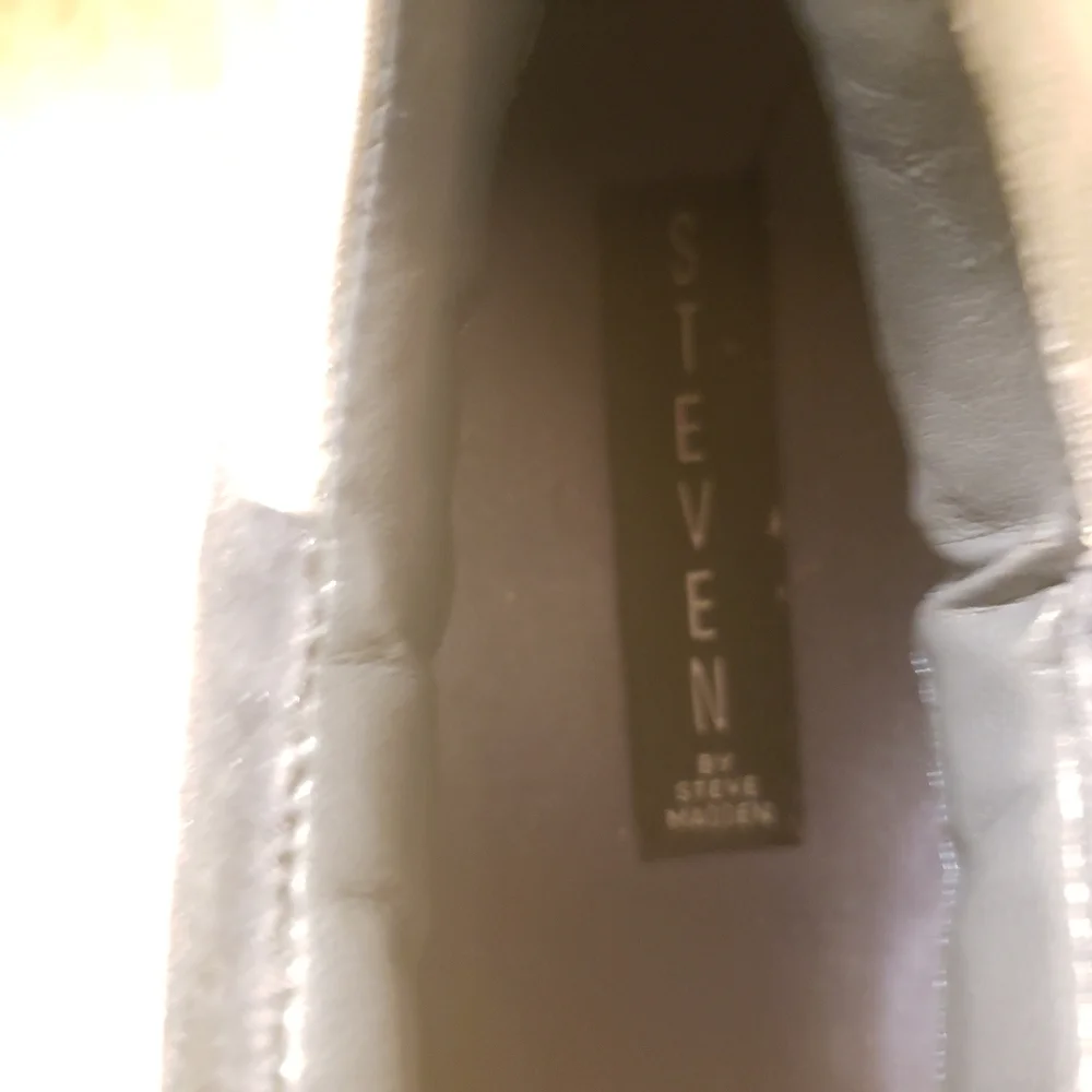 Steven by Steve Madden Velvet and Ribbon Lace Platform Sneakers Size 11B